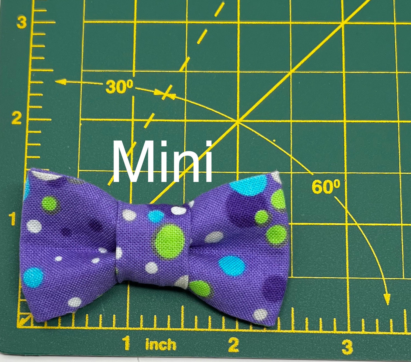 Purple with Dots - Cat Collar with optional Bow Tie